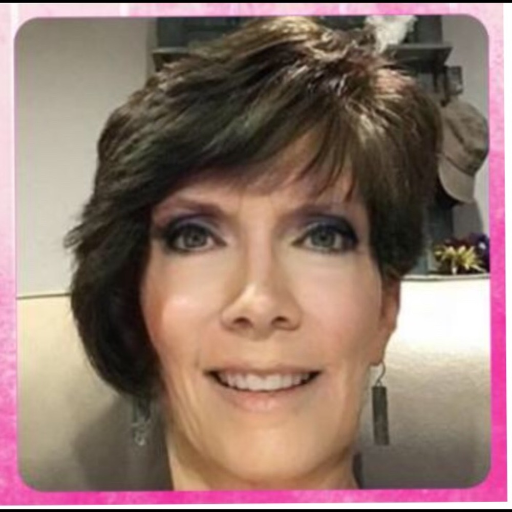 Meet your Posher, Brenda